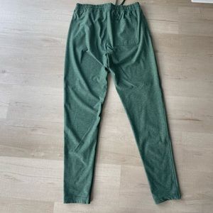 Men’s Outdoor voices CloudKnit joggers